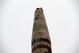 Elazığ’da depremden dolayı minarenin ‘Kubbe Alemi’ yıkıldı
